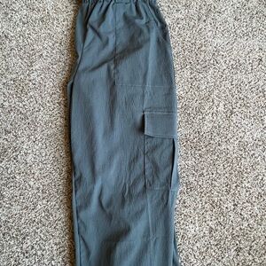 Women’s gray/blue cargo jogger sweatpants